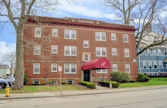 Building Photo - 17 Greenleaf St