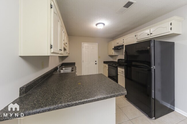 Foto del edificio - 3054 Caitlynn Circle S