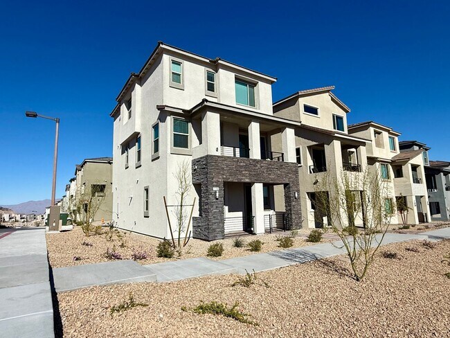 Foto del edificio - MOVE-IN SPECIAL! BRAND-NEW SUMMERLIN 3BD/3.5BA!