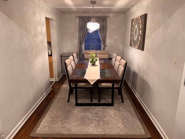 Dining-room view - 61 Troy Dr