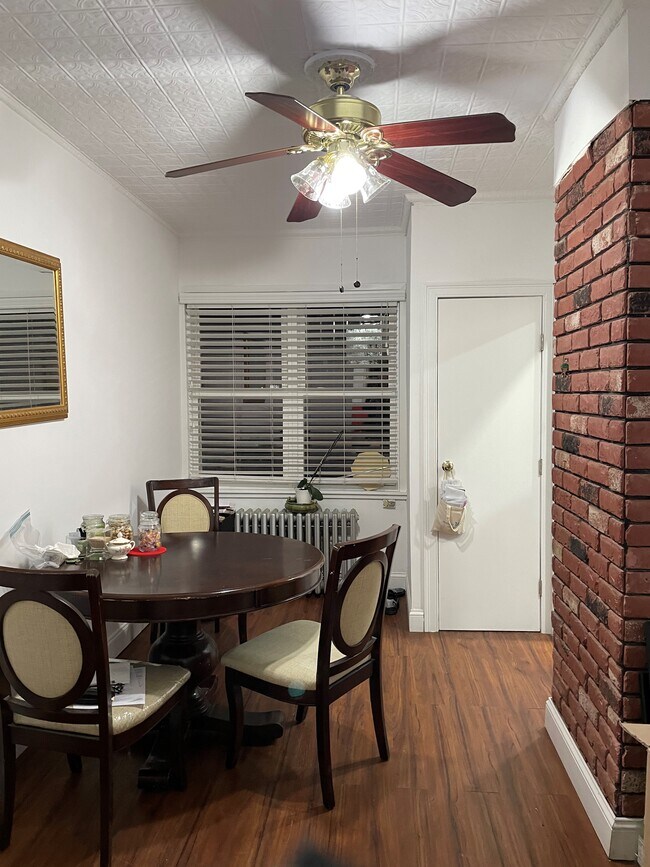 Foto del edificio - 8733 76th St