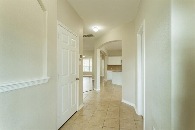 Building Photo - 9802 Onyx Trail Dr