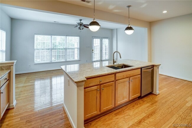 Foto del edificio - 1649 New Haven Pl