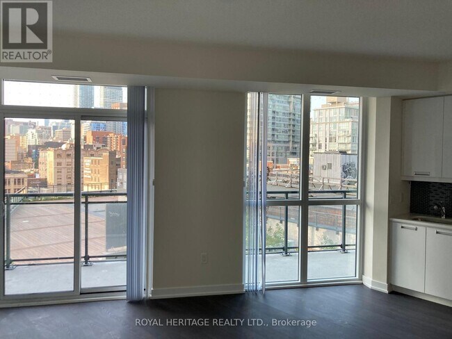 Building Photo - 99 John St