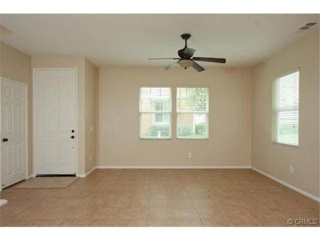 Building Photo - 15953 Begonia Ave