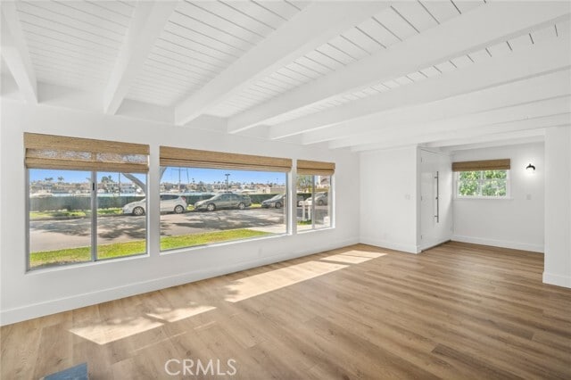Building Photo - 2551 Bayshore Dr