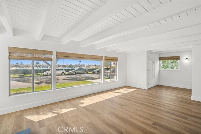 Foto del edificio - 2551 Bayshore Dr