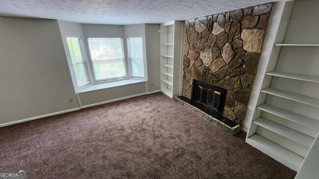Building Photo - 5106 S Woodbridge Trail