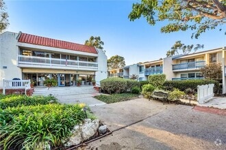 Building Photo - 802 Camino Real