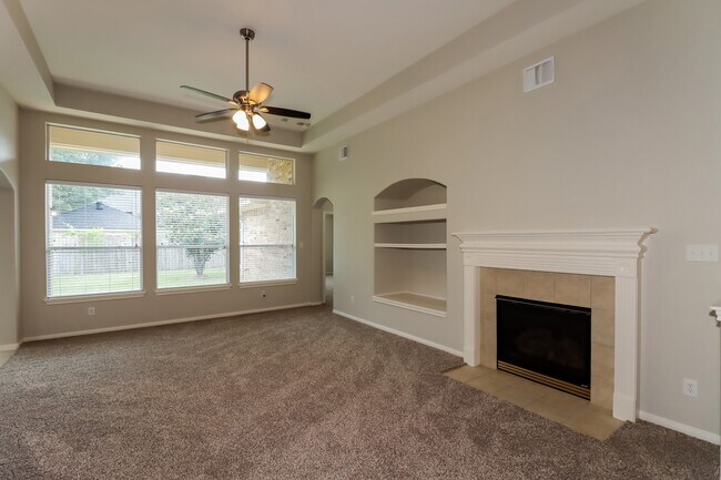 Foto del edificio - 3211 Oak Park Ln