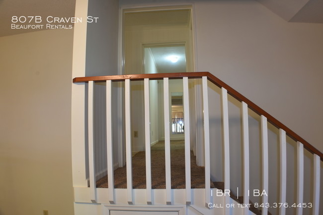 Building Photo - 807B Craven St