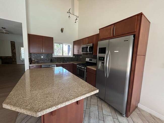 Building Photo - 4672 Elben Dr