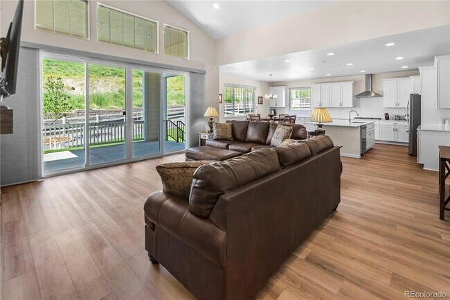 Foto del edificio - 4121 River Oaks St