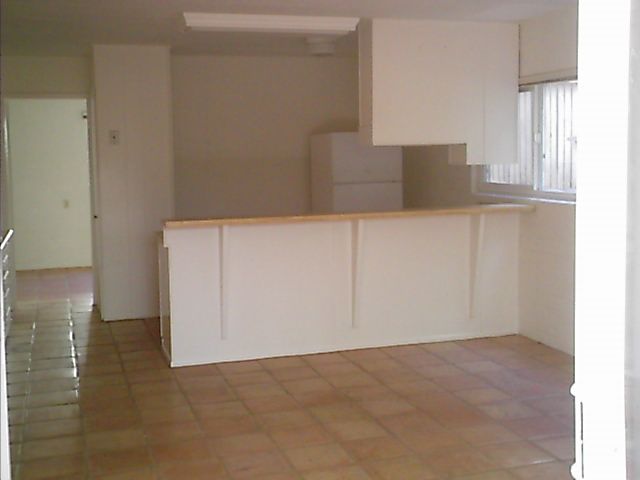 Primary Photo - 4981 1/2 Crystal Dr