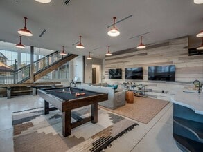 Building Photo - Vecina Apartment Villas
