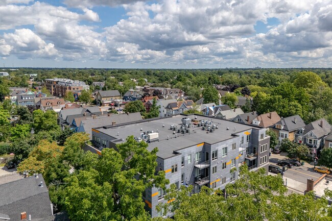 Foto del edificio - District West Lofts on Elmwood:  Luxury Apartments in the heart of the Elmwood District
