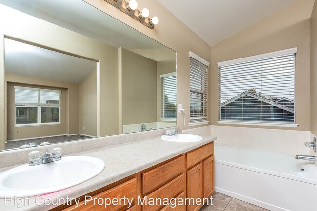 Foto del edificio - 4 br, 3.5 bath House - 7222 Araia Dr