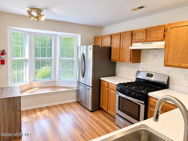 Foto del edificio - 11 Lexington Ct