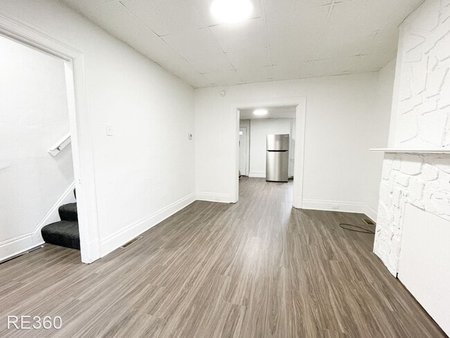 Building Photo - 2 br, 1 bath House - 112 Tecumseh Hazelwood