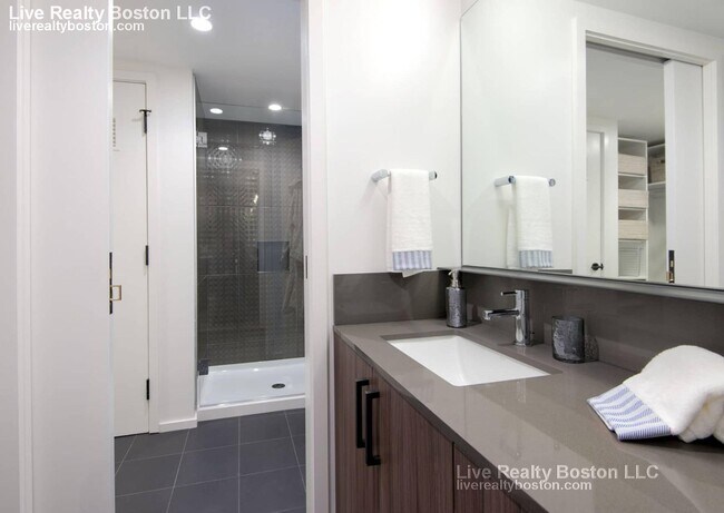 Foto del edificio - 1070 Washington St