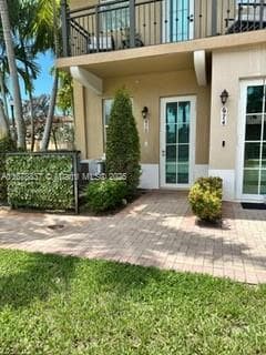 Building Photo - 970 SW 147th Ave