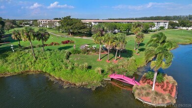 Building Photo - 1903 Bermuda Cir