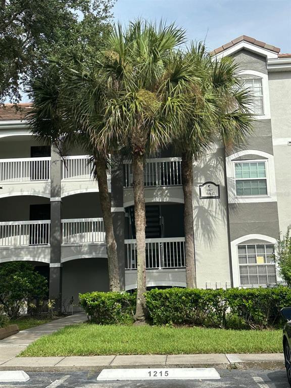 Building Photo - 13827 Fairway Island Dr