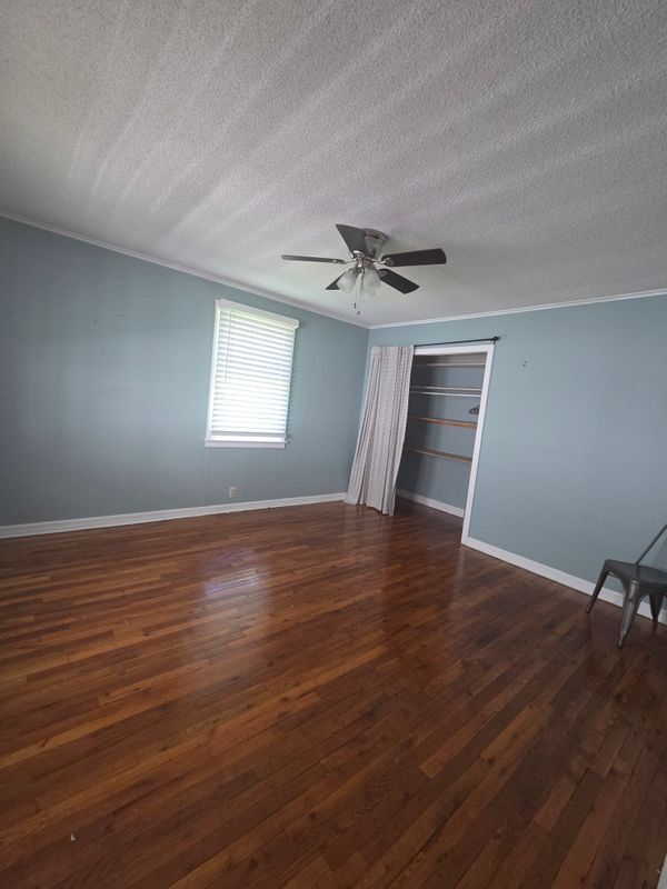 Foto del edificio - 263 N Greenbush Rd