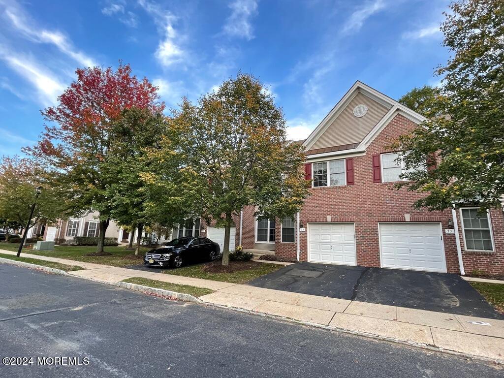 Primary Photo - 73 Ironwood Ct