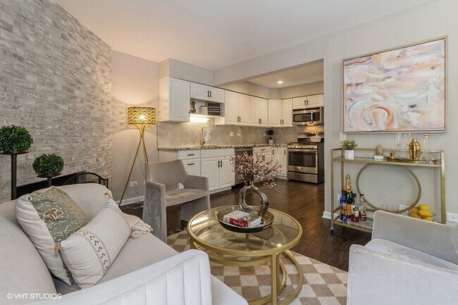 Foto del edificio - 1401 Queensgreen Cir