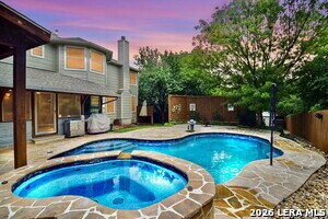 Building Photo - 8708 Laurel Canyon Dr