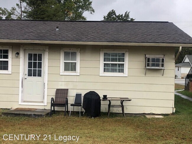 Building Photo - 1 br, 1 bath House - 852 - 6 Cherry St