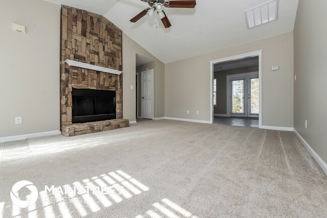 Foto del edificio - 69 Willow Ridge Dr