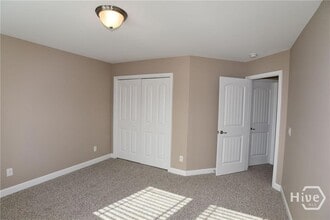 Building Photo - 179 Byron Dr