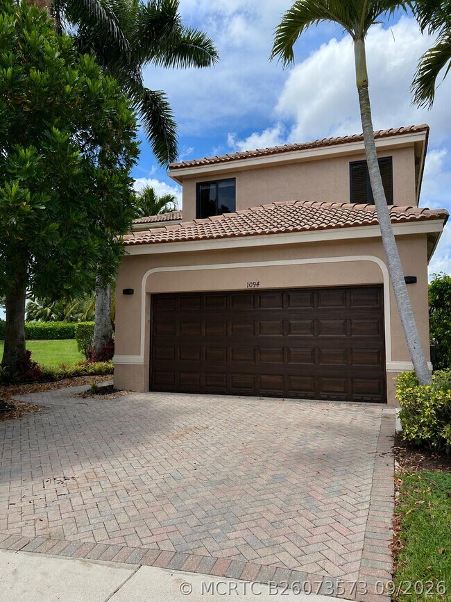 Foto del edificio - 1094 Bluewood Terrace