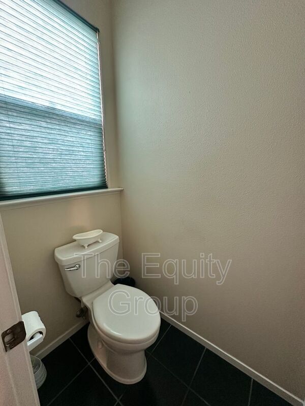 Foto del edificio - 1523 E Monte Vista Ct