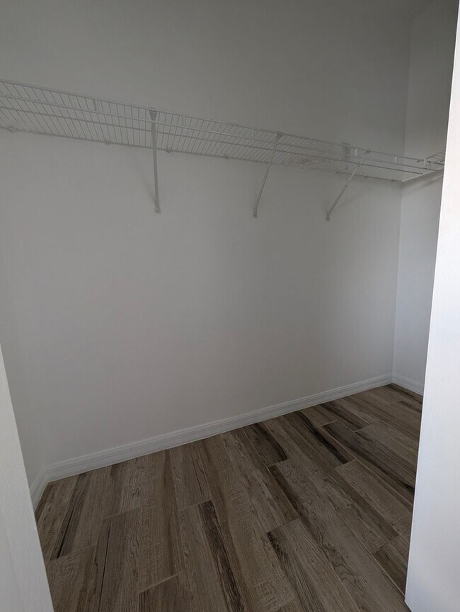 Foto del edificio - Charming 2BR Duplex in North Port