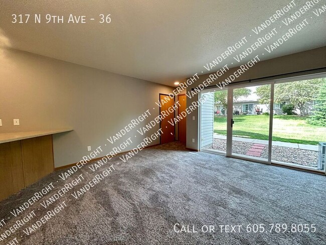 Building Photo - 317 9th Ave