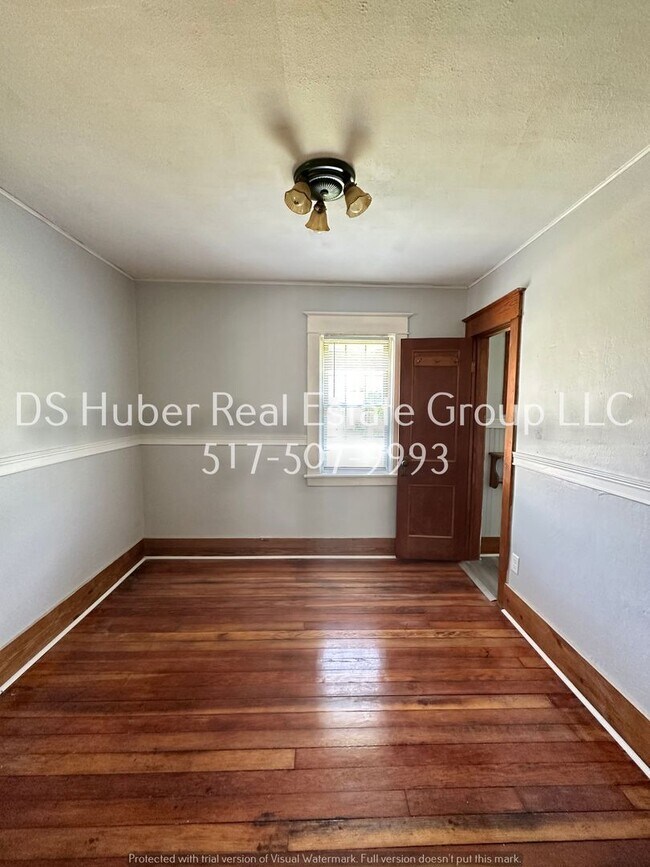 Building Photo - 1505 Redwood St