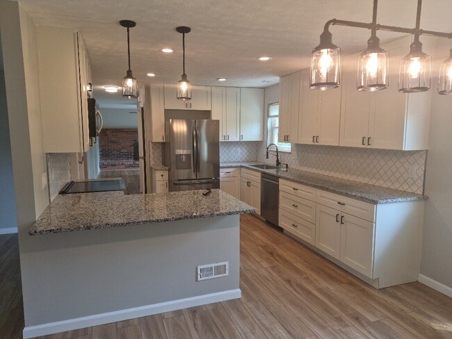 Building Photo - 8511 Coran Dr