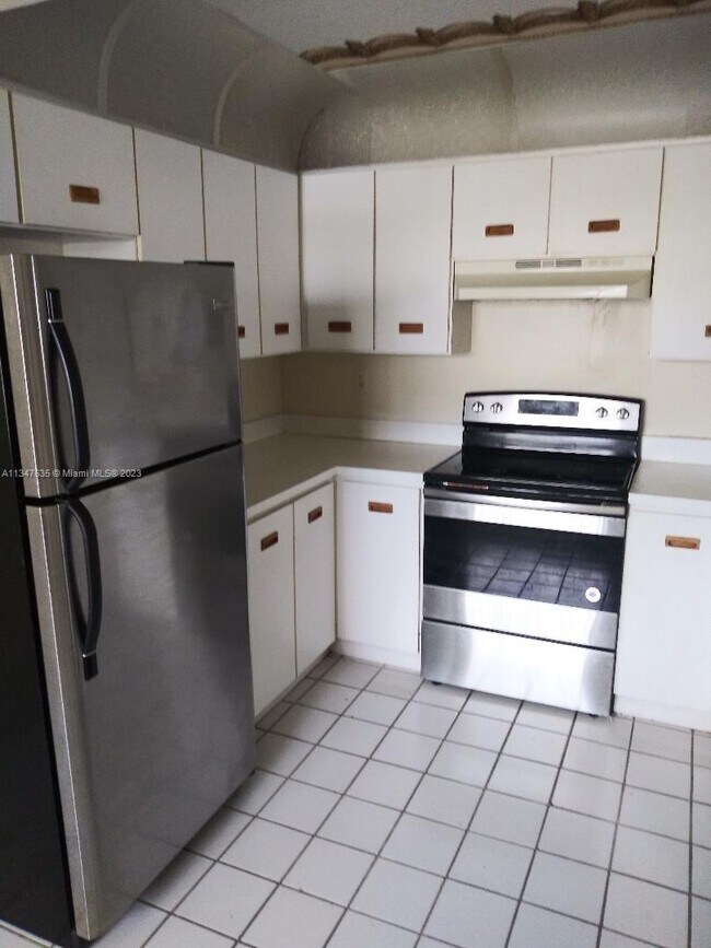 Foto del edificio - 430 NE 210th Cir Terrace