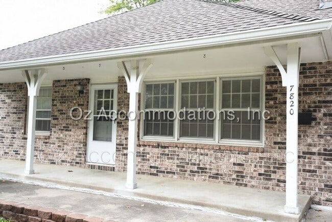 Building Photo - 7820 Arlington Ave