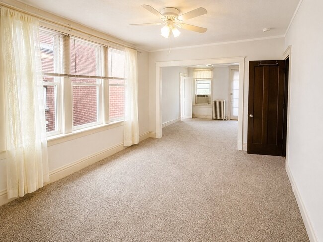 Building Photo - 3850 De Tonty St