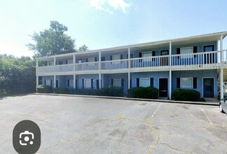Building Photo - 610 Putters Ln