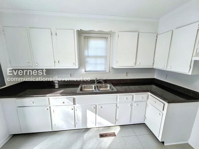 Foto del edificio - 203 Woodbine St