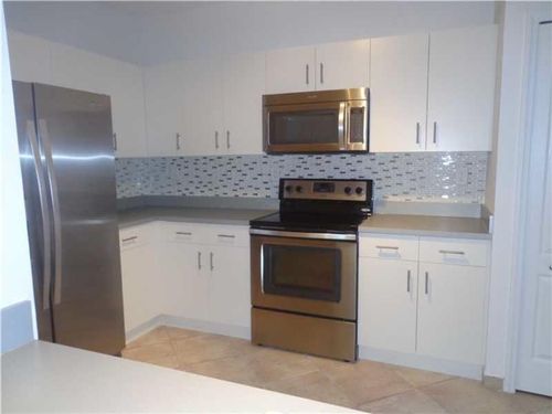 Building Photo - 2220 NW 160th Ter