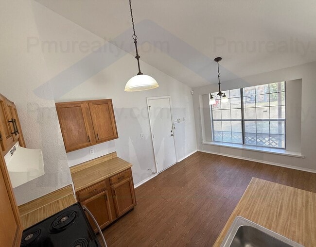 Foto del edificio - AVAILABLE NOW!!!  Cozy 2 Bed, 1 Bath Home for Rent in Cedar Hill