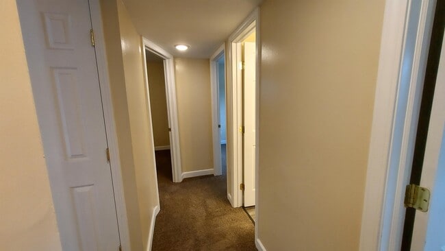 Foto del edificio - 66 E Norwich Ave