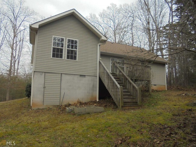 Building Photo - 1050 Paradise Park Rd