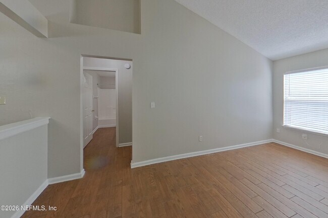 Building Photo - 3099 Wavering Ln